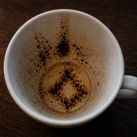 DIAMOND coffee grounds symbol photo variation 3